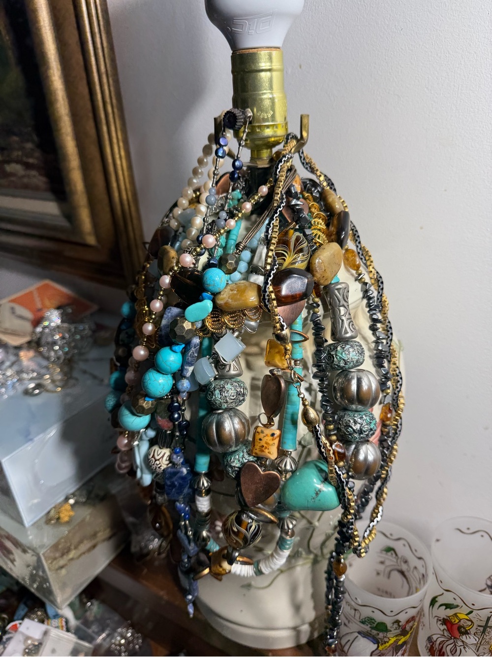 “ WONDERS FOUND “ VINTAGE JEWELRY POSHMARK SHOW AT 8:35PM ET - Picture 2 of 3